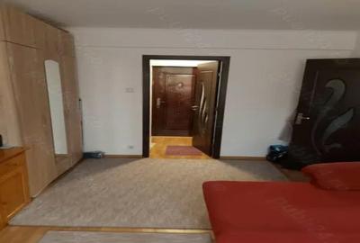 Garsoniera decomandata - zona Bartolomeu - 1