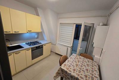 Apartament cu 3 camere semidecomandat în Central - 11