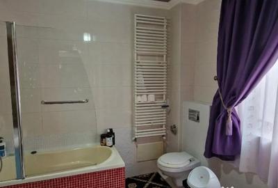 Casă cu 6 camere cu Teren 698 Mp în Sânmartin - 3