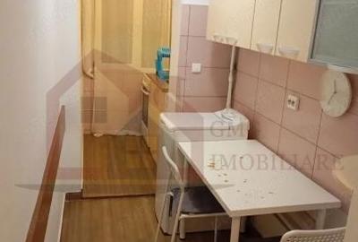 Garsonieră decomandată, mobilată în Tei