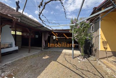 Casă cu 4 camere cu Teren 5526 Mp în Cociuba Mare - 13