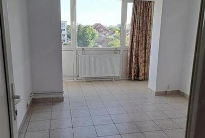 Apartament cu 3 camere decomandat în Lipovei - 5