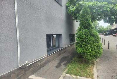 Spațiu comercial, de 27 mp, în Central - 3