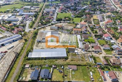 Spațiu comercial, de 5,600 mp, în Central - 13