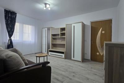 Apartament cu 2 camere semidecomandat, mobilat în Mihai Viteazul