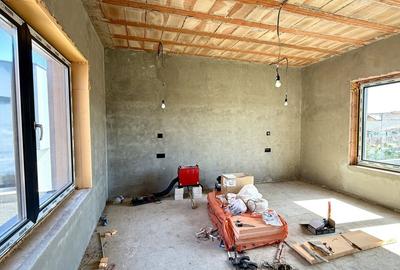 PROIECT DEOSEBIT - 4