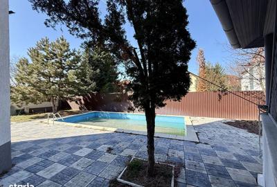 Casă cu 4 camere în Central - 2