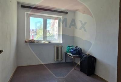 DE VANZARE Apartament cu 4 camere in zona Ozana - 7