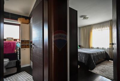 Casă cu 4 camere cu Teren 1000 Mp în Podu Oltului - 14