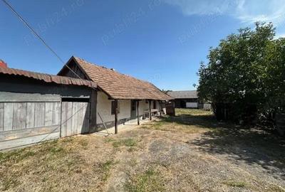 Casă cu 3 camere în Bicaci - 1