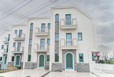 Casă cu 4 camere cu Canalizare în Otopeni - 1