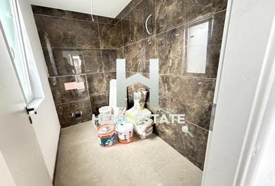 Casă cu 5 camere cu Teren 400 Mp în Chișoda