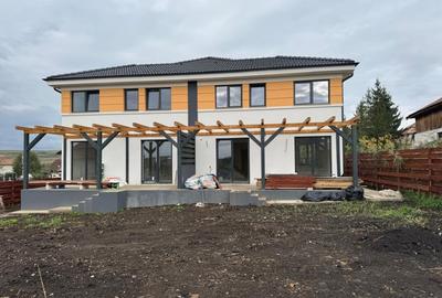 Oportunitate! Vanzare casa de tip duplex cu 4 cam., la 15 min. de Cluj - 1