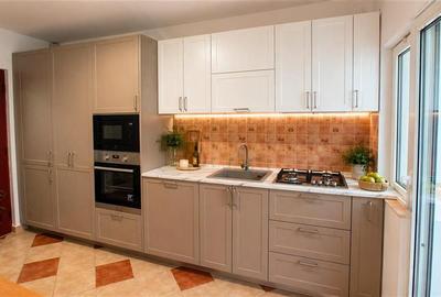 Apartament cu 3 camere decomandat, mobilat în Centrul Civic - 2