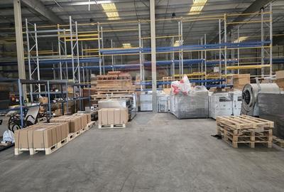 Spațiu industrial, de 2,400 mp, în Centura Nord - 24