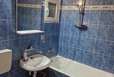 Apartament cu 3 camere decomandat în Apărătorii Patriei - 6