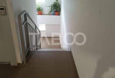 Garsoniera cat un apartament! 51 mp utili balcon 6 mp etaj 3 sat Marsa - 10