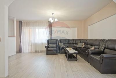 Apartament cu 3 camere decomandat, mobilat în Central - 14