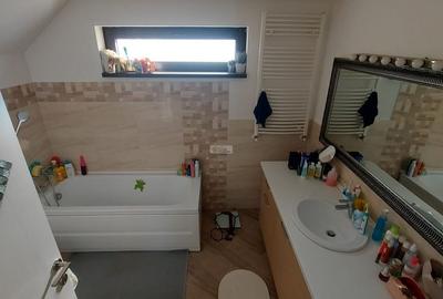 Casă cu 4 camere cu Canalizare în Ultracentral - 6