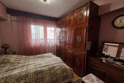 Apartament cu 3 camere decomandat în Independenței - 6