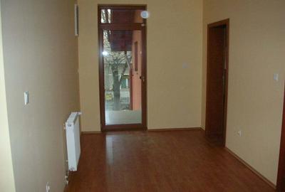 Casă cu 10 camere cu Teren 425 Mp în Olimpia-Stadion - 4