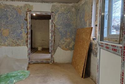 FARA COMISIOANE in Sabareni la drum asfaltat casa batrineasca pe 1000mp - 6