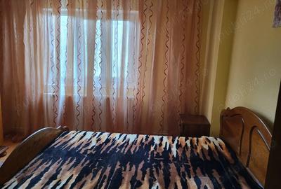 Vand apartament 3camere et 2 zona Casa de Pensii,str Bucegi - 2