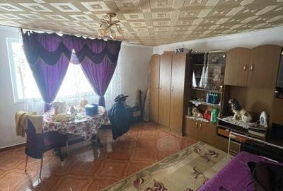 Casă cu 3 camere cu Teren 320 Mp în Central - 2