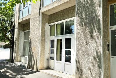 Spațiu comercial, de 78 mp, în P-ța Alba Iulia - 7