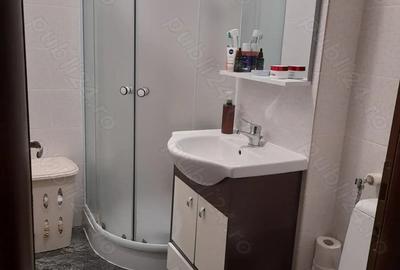 Apartament cu 3 camere semidecomandat în Central - 6