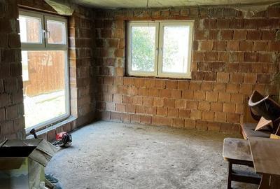 Casă cu 5 camere cu Teren 400 Mp în Cisnădie - 3