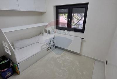 Apartament cu 3 camere etajul 1, zona Poienita - 12