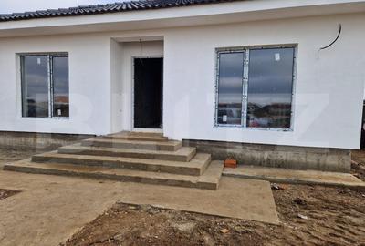 Casa noua de vanzare in Santandrei - Spatiu generos - 1