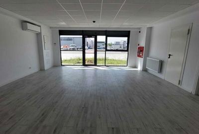Spațiu comercial, de 781 mp, în Chiajna