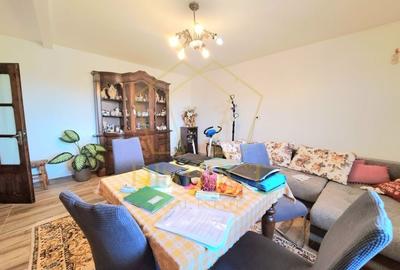 Casa individuala spatioasa, renovata total pe parter I Recas - 11