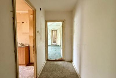 Apartament cu 2 camere semidecomandat în Aradului - 3
