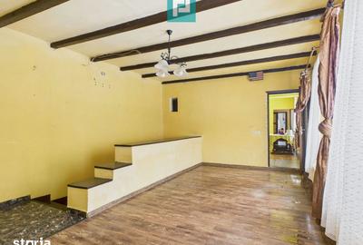 Casă cu 4 camere cu Piscina în Pârneava - 5