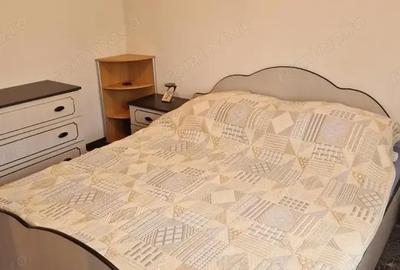 Apartament cu 4 camere decomandat în Micro IV