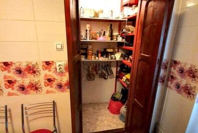 Proprietar, vând apartament 4 camere, decomandat, zona 1 Mai, negociabil - 7