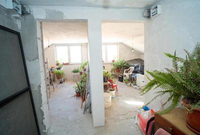 Casă cu 7 camere cu Teren 570 Mp în Rogerius - 13