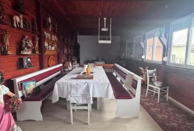 Casă cu 8 camere cu Teren 700 Mp în Rădăuți - 3