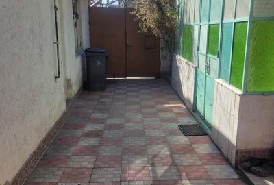 Casă cu 3 camere cu Teren 726 Mp în Central - 10