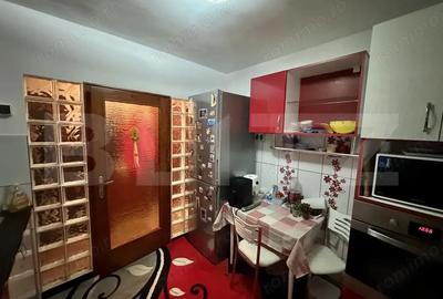 Apartament cu 3 camere semidecomandat în Micro 16 - 5