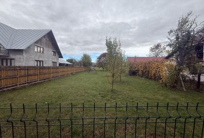 Teren intravilan împrejmuit 2331 mp la strada, toate utilitățile! - 2