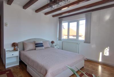 Apartament cu 3 camere decomandat, mobilat în Circumvalațiunii