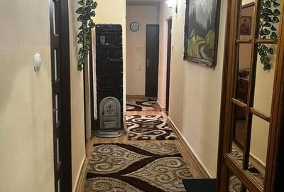 Apartament cu 4 camere decomandat în Central - 3