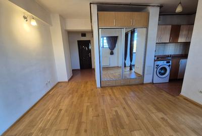 PARTICULAR VAND GARSONIERA - 5