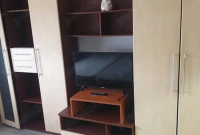 Inchiriez garsoniera zona Blacovic - 2