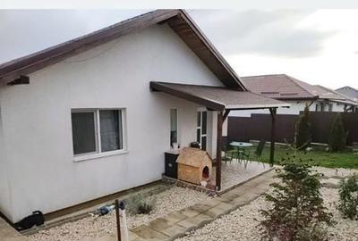 Casă cu 3 camere în Nazna