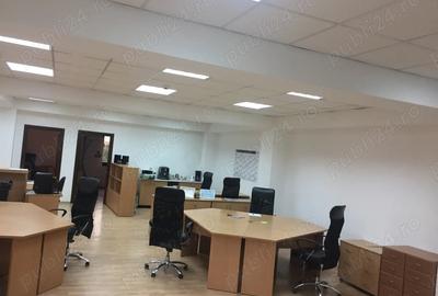 Spațiu comercial, de 250 mp, în Central